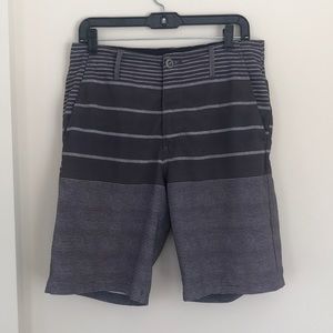 Men’s Grey Volcom Surf and Turf Hybrid Shorts (30)